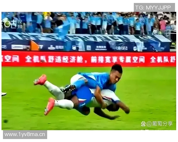 武汉足球队区域防守战术解析:深度剖析球队防线的运作与协作 武汉足球队区域防守战术解析:深度剖析球队防线的运作与协作